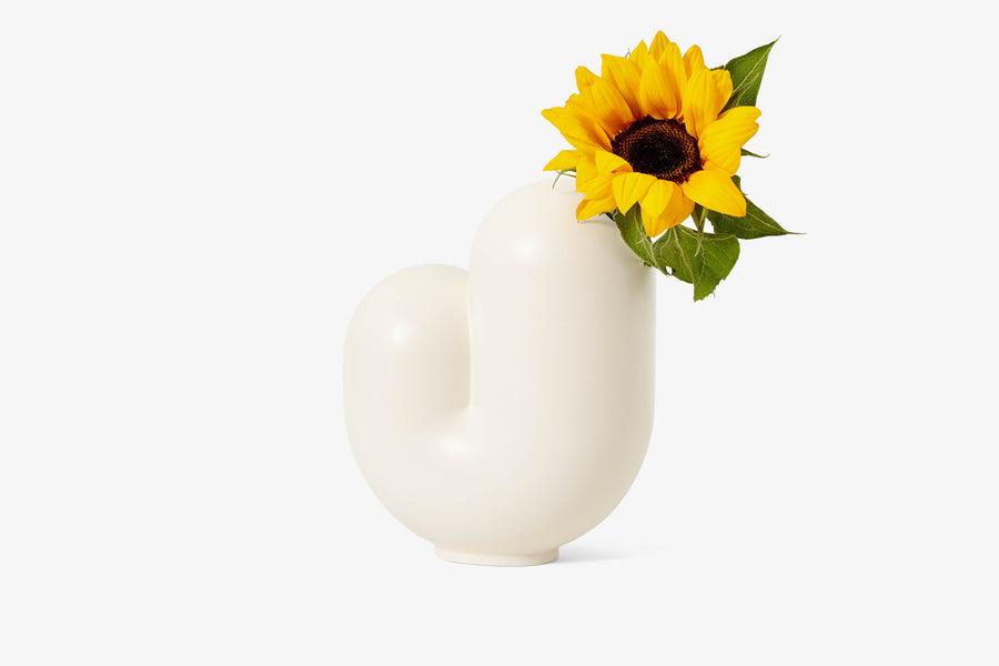 Kirby Vase - Jay (white)